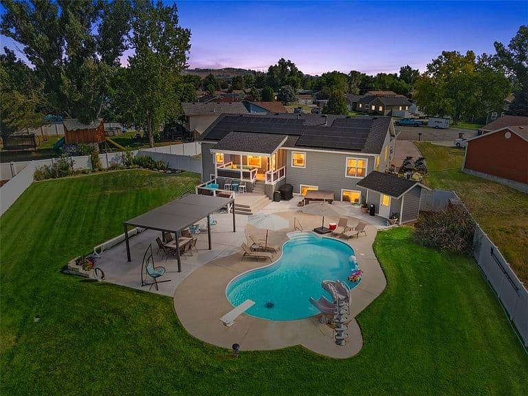 828 Troy Cir photo 3