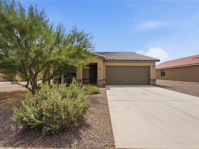 3466 E Ames Avenue photo 3
