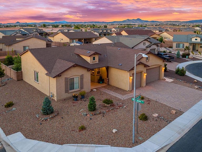 7700 E Serenade Cir photo 2