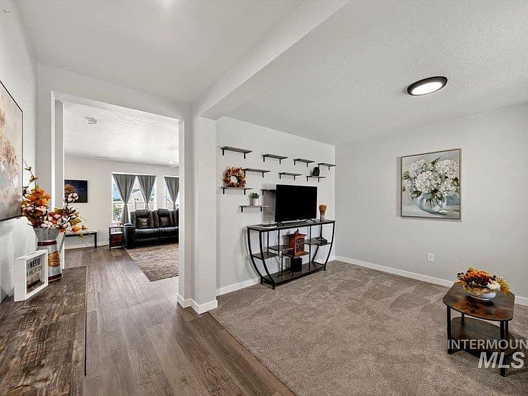 8575 S Foraker Way photo 3