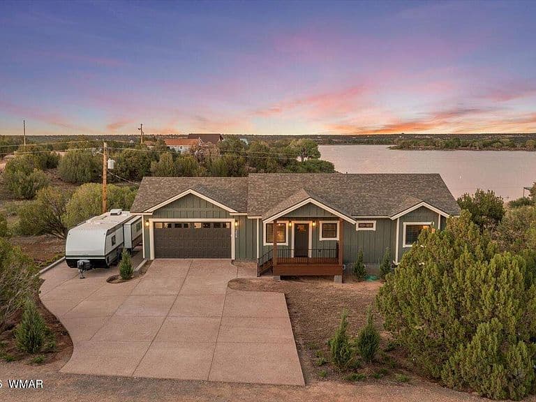 2029 Silver Creek Dr photo 3