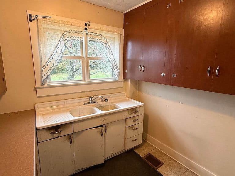 309 Jordan Road photo 5