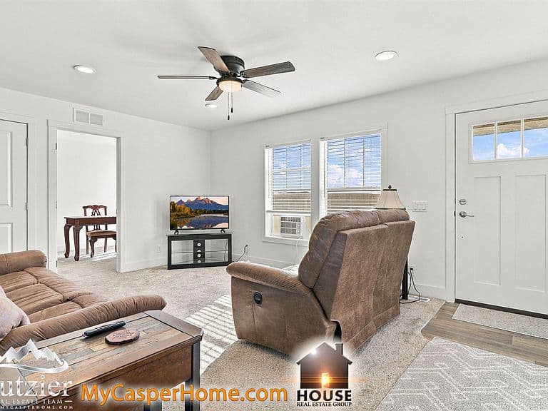 5620 Broken Trail Dr photo 3