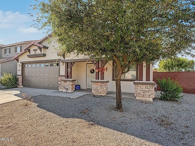6812 S 68TH Drive photo 4