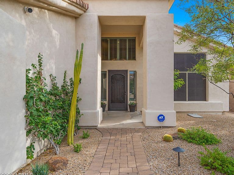 9031 E PARAISO Drive photo 2
