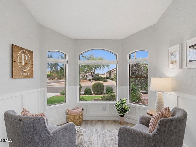 21627 N 45th Pl photo 4