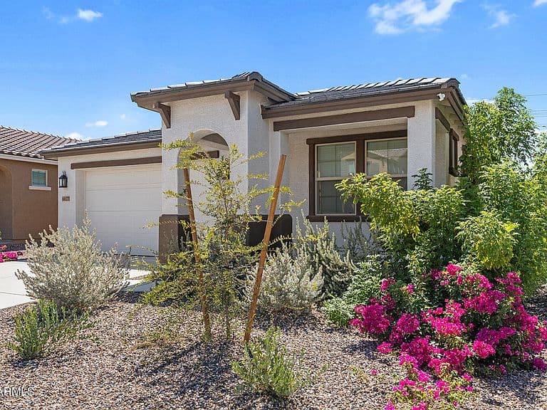 8827 W PASADENA Avenue photo 3
