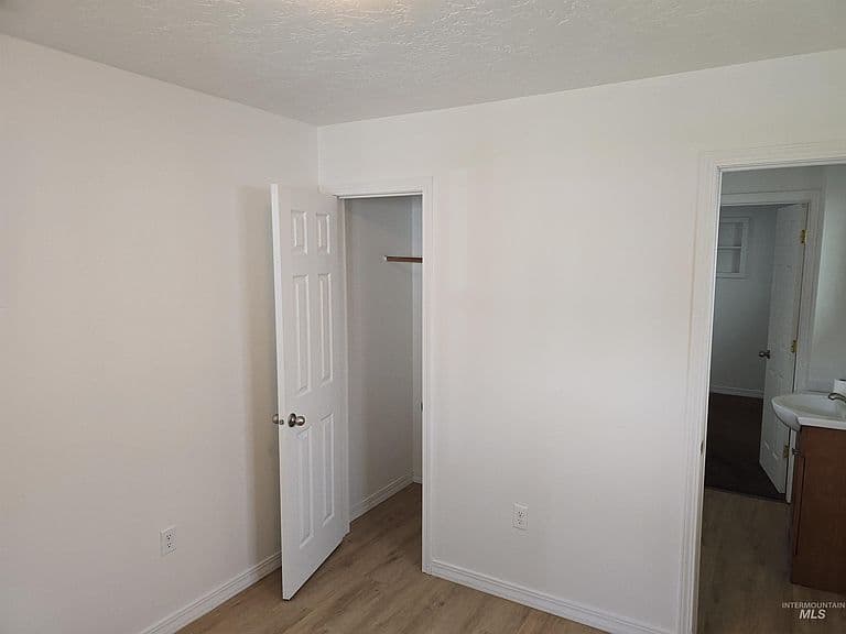 1110 Normal Ave photo 5