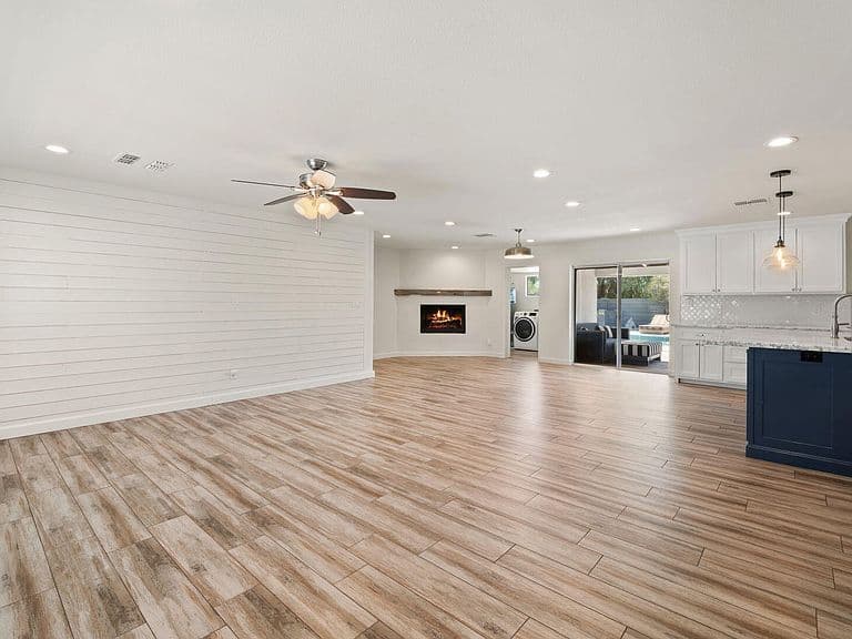 2255 E PIESTEWA PEAK Drive photo 4