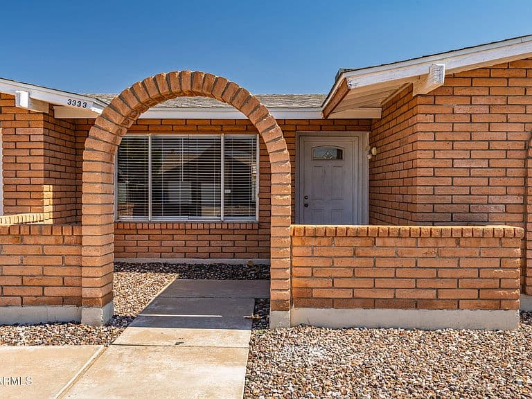 3333 N Carriage Lane photo 3