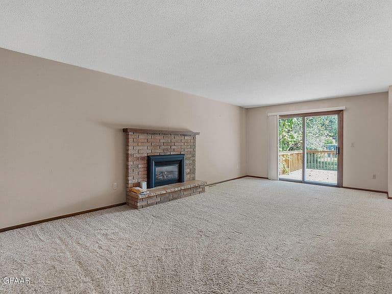 3207 Cherry Lynn Dr photo 5
