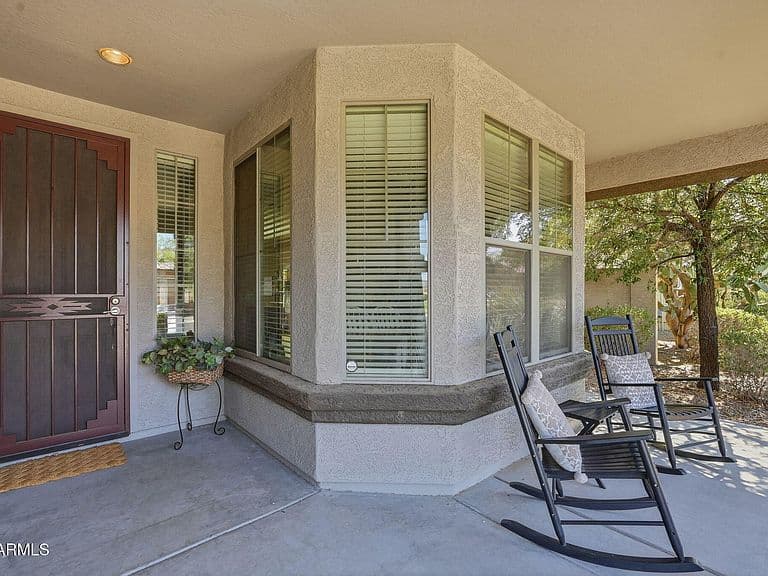 11713 W DALEY Lane photo 4