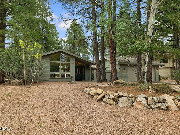 5145 E Hickory Drive photo 2