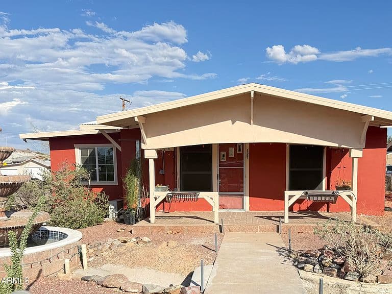 121 W ESTRELLA Avenue photo 1