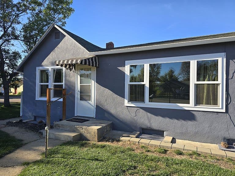 403 Marion St photo 2