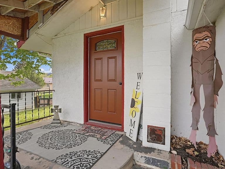 305 8th St photo 4