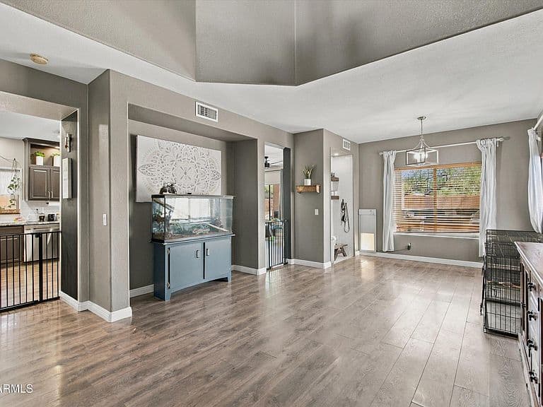 40843 N APOLLO Way photo 5