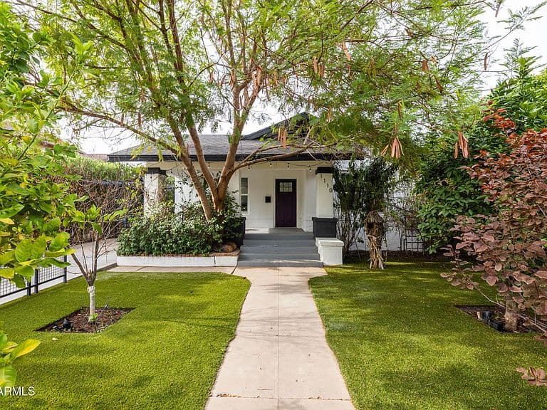 1110 E MCKINLEY Street photo 4