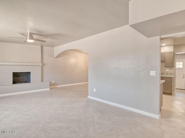 12241 N Calle De La Solana photo 2