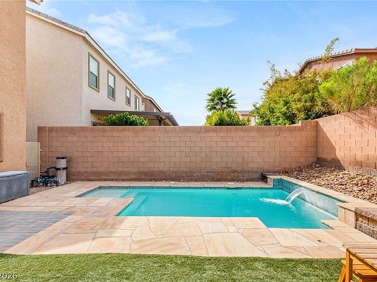 8123 Mosaic Sunrise Ln photo 2