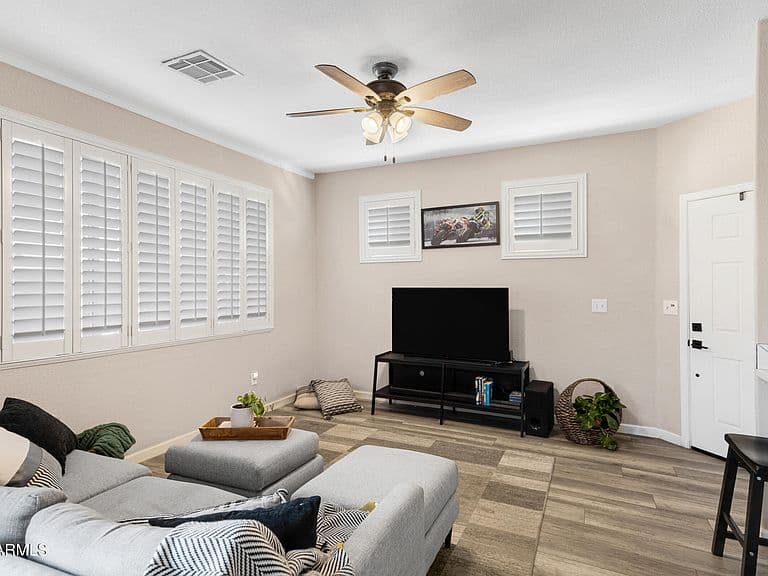 1576 E JASPER Court #E photo 5