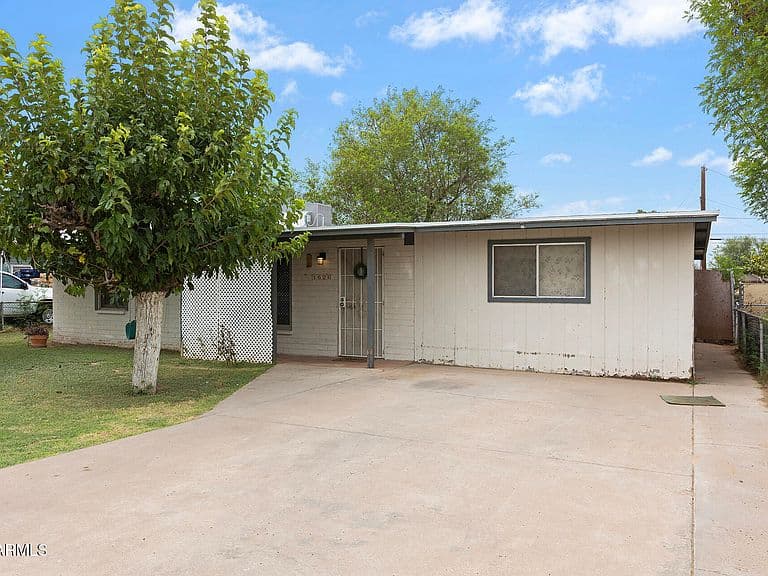 1620 W ROESER Road photo 2