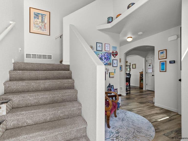3808 Saddle Ridge Trl photo 4