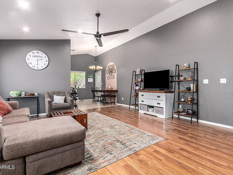 1811 S 39TH Street #51 photo 2