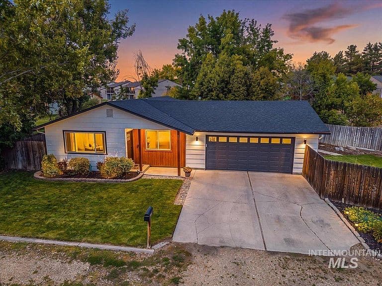 4614 W Alamosa St photo 2