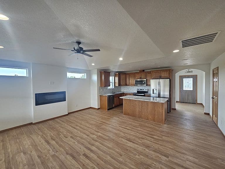 2087 Excalibur Way photo 2