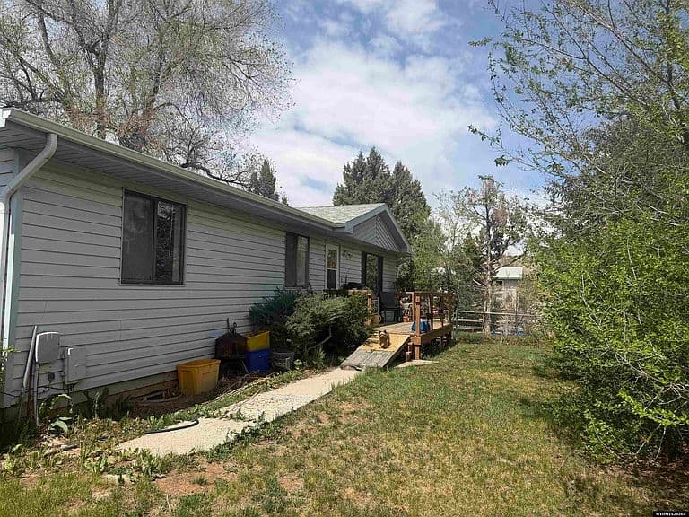 735 Mondell St photo 4