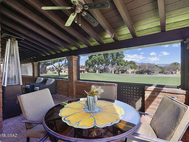 1031 Calle De photo 1