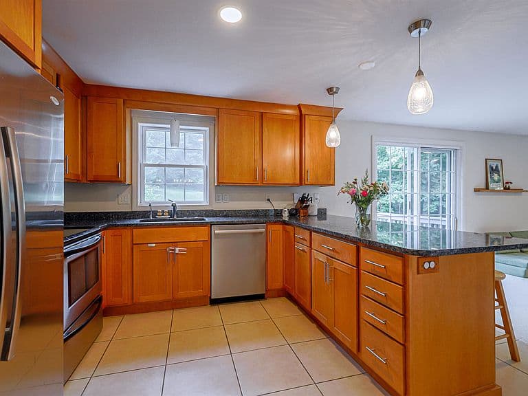 121 Birkdale Road photo 5