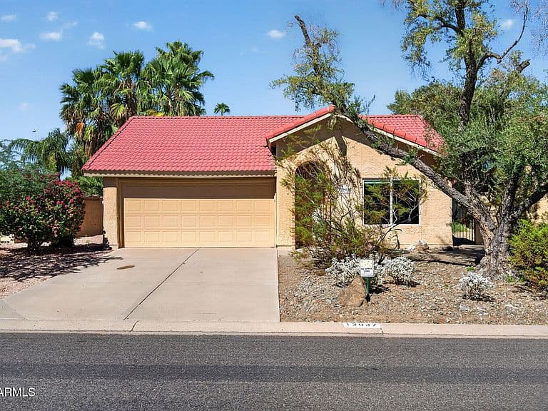 12037 S HALF MOON Drive photo 1