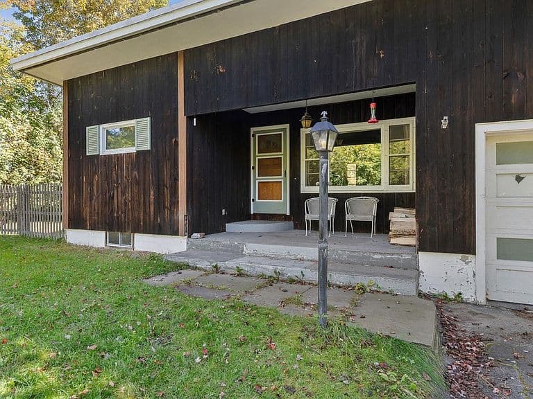 119 Metayer Court photo 4