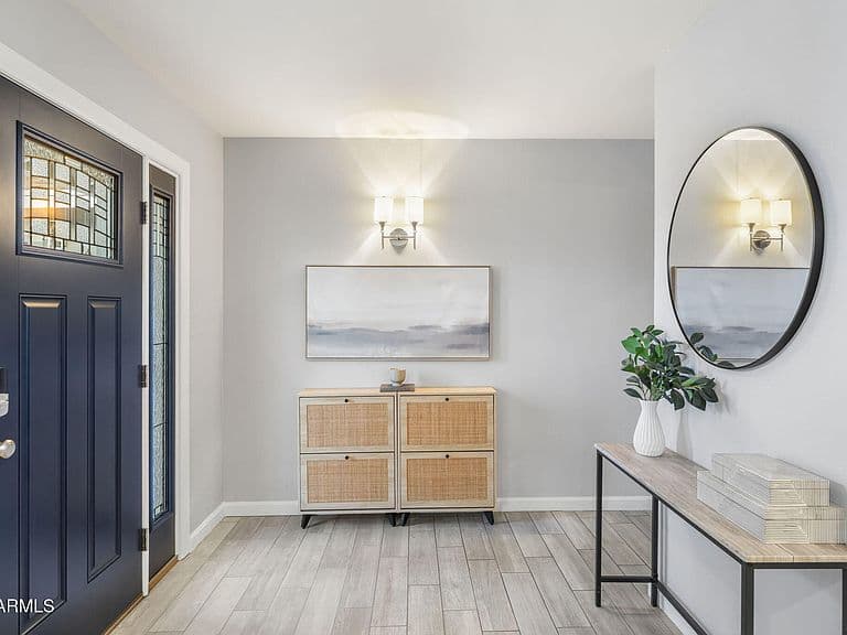 8649 E Buena Terra Way photo 5