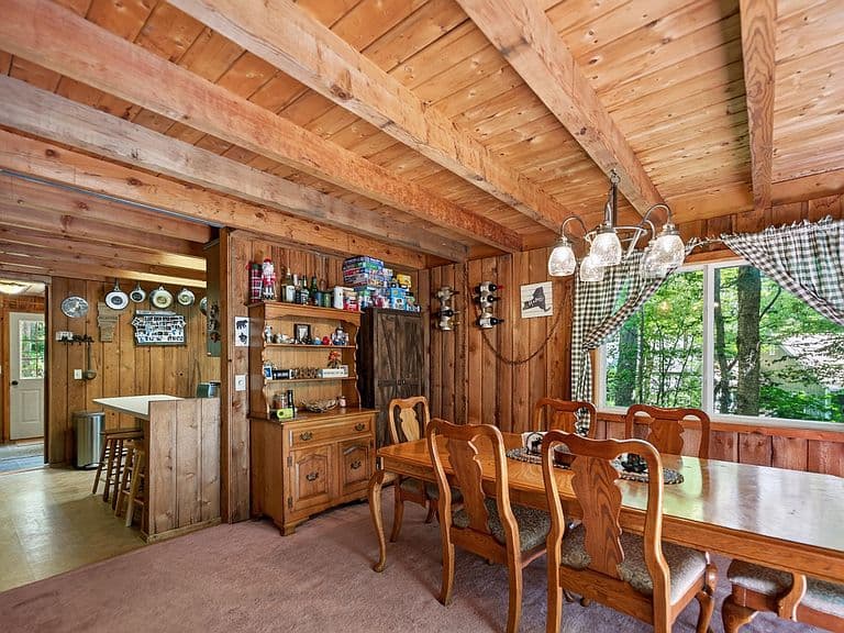 3 Woodchuck Lane photo 5