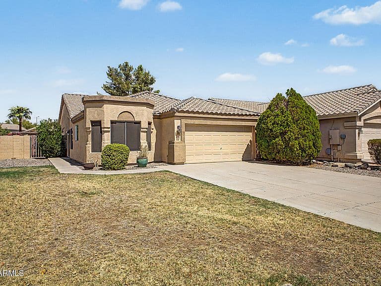 3706 W TONOPAH Drive photo 5