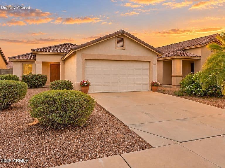 633 W KINGMAN Loop photo 1