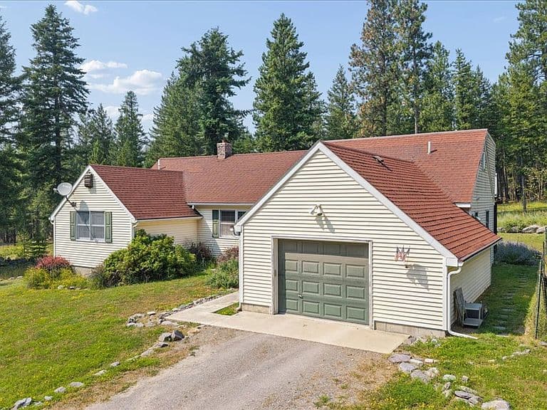 694 Boulder Ridge Trl photo 3
