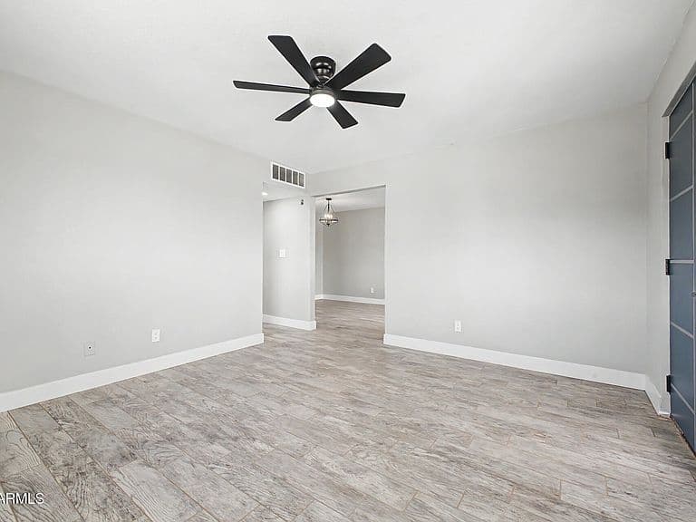 1116 E 3RD Street photo 5