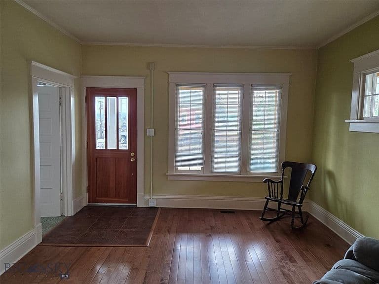1035 Antimony St photo 2
