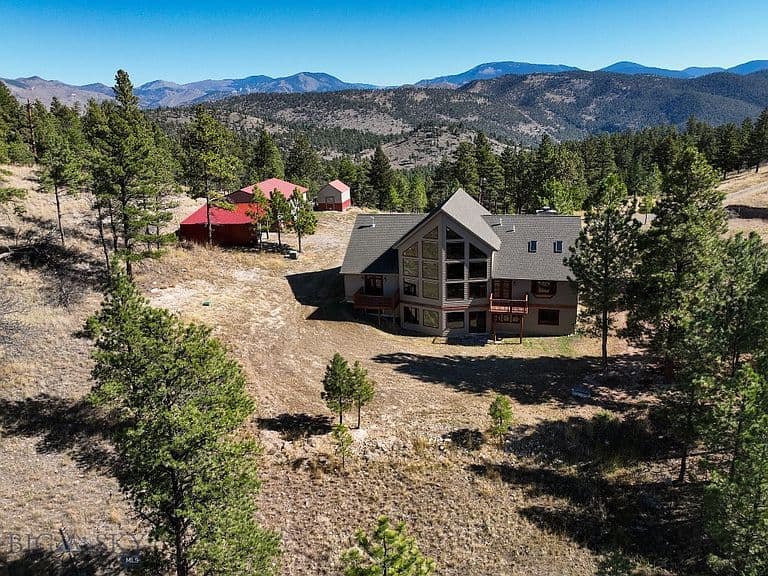 6958 Black Sandy Loop photo 2