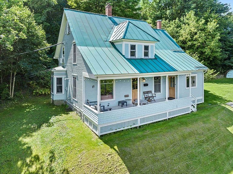 11 Cherry Avenue photo 1