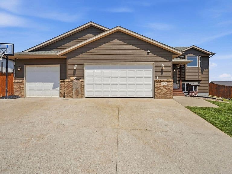 1106 Lennon Ln photo 3