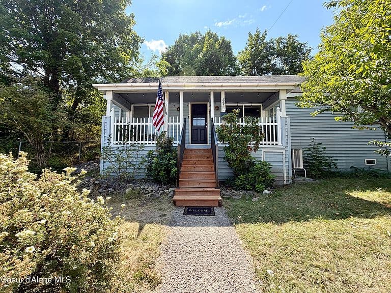 323 W Park Ave photo 1
