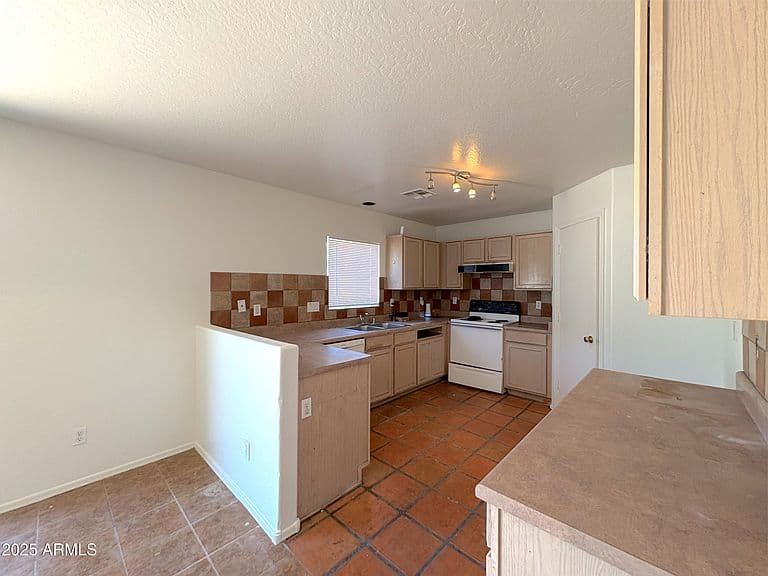 12301 W Flores Drive photo 3