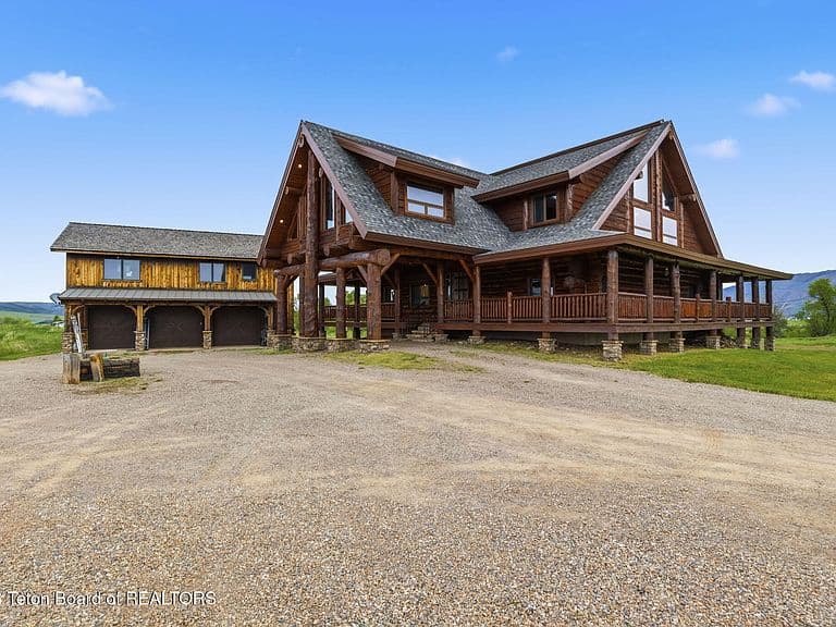 989 Dry Creek Rd photo 5