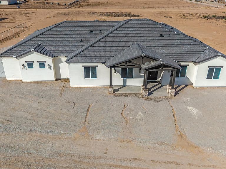 22108 W HARWELL Road photo 4