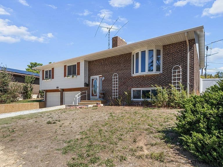 5409 Hilltop Ave photo 3